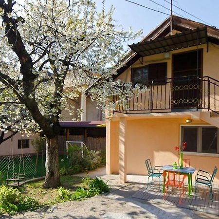 Cherry Tree Art House Belgrado Exterior foto